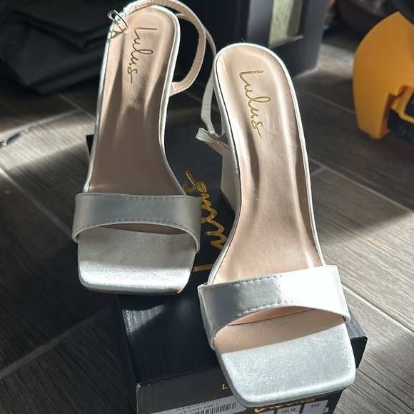 Ivory Ankle strap wedge sandals size 7 - Picture 6 of 15